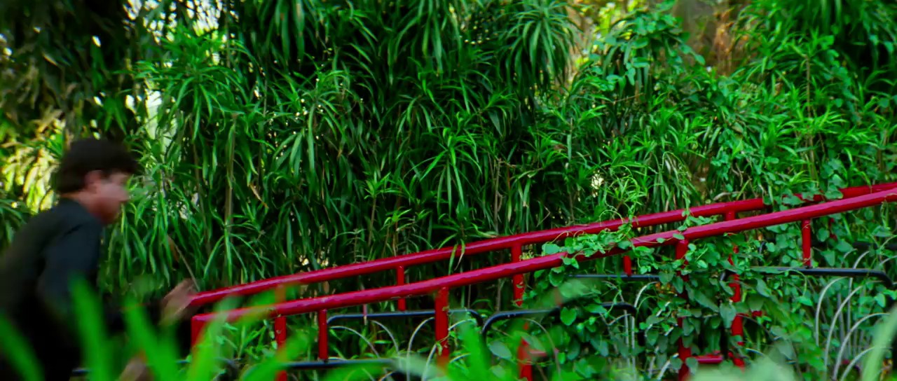 Navra Mazha Navsacha (2004) Marathi WEBRip 720p x264 AVC HE-AAC 2.0 ESub.mkv.0000